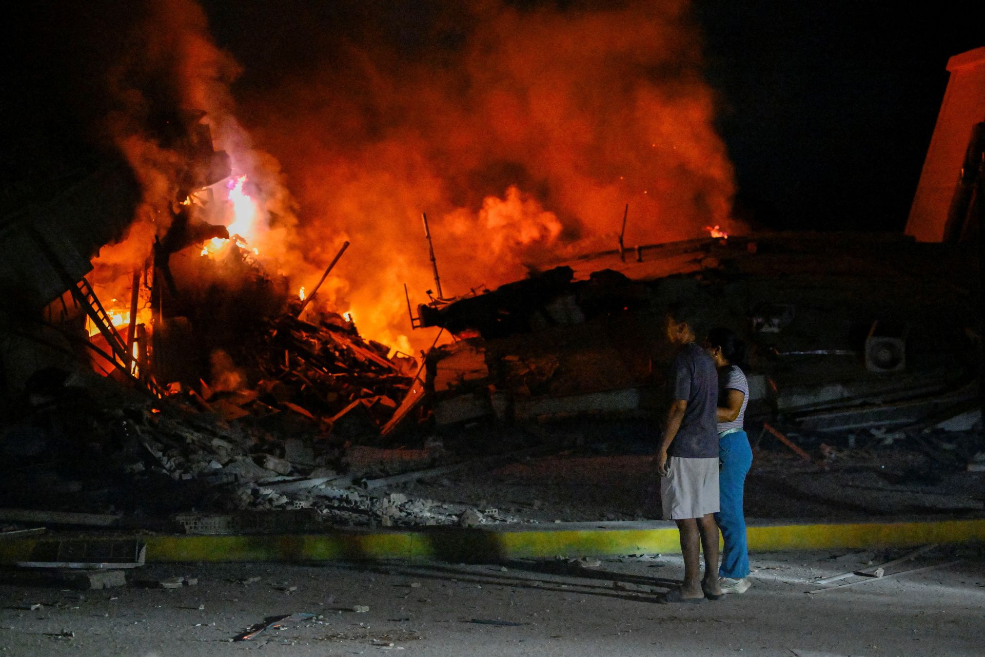 Comunidad unida en labores de limpieza y recuperación